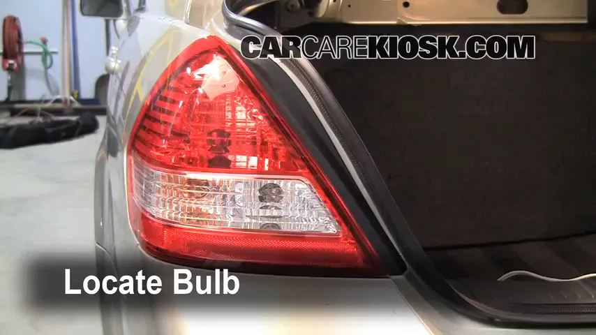 2008 Nissan Versa S 1.8L 4 Cyl. Sedan Lights Turn Signal - Rear (replace bulb)